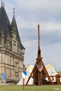 Château et campement médiéval